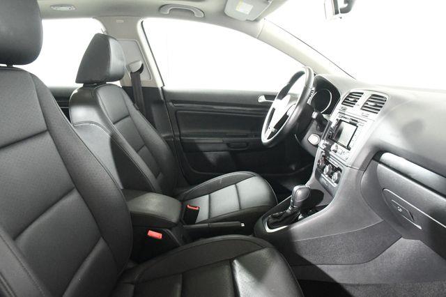 2012 Volkswagen Jetta SportWagen TDI photo