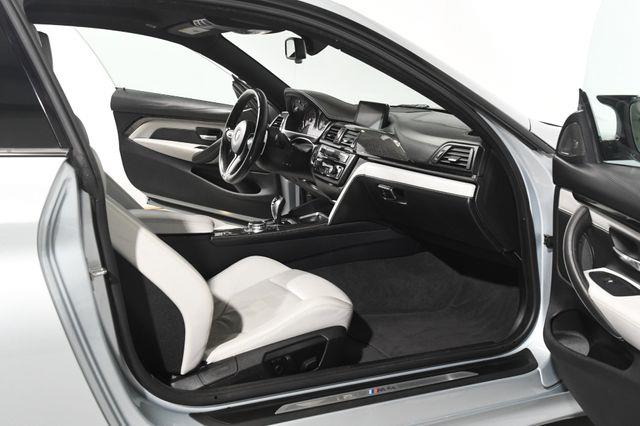 2015 BMW M4 Coupe photo