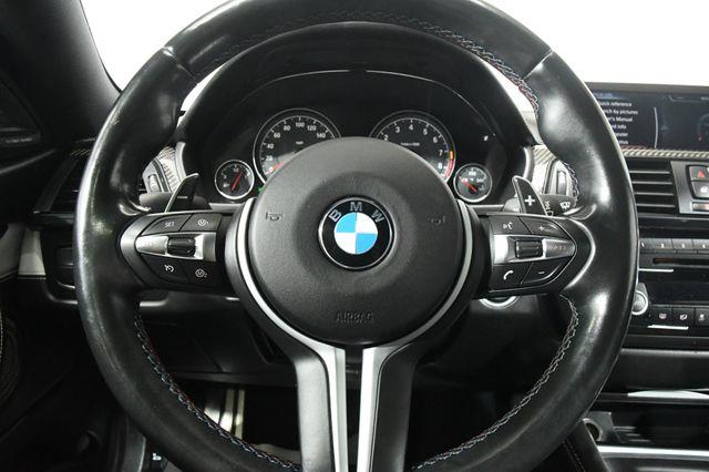 2015 BMW M4 Coupe photo