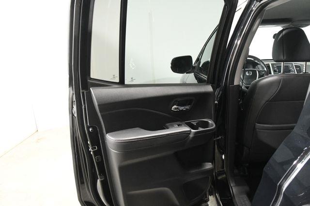 2017 Honda Ridgeline RTL photo