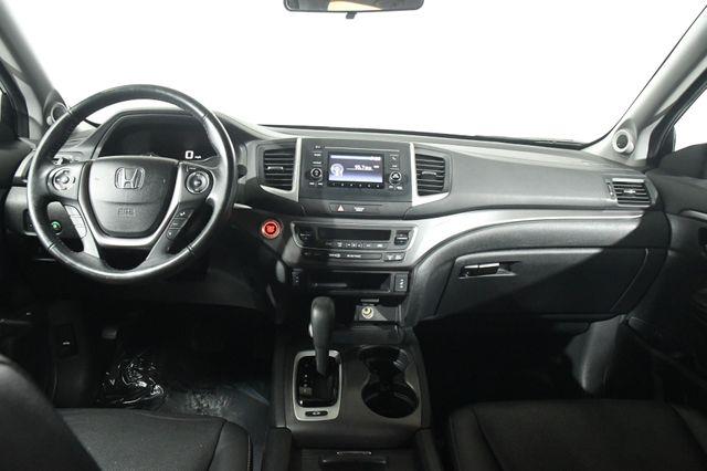 2017 Honda Ridgeline RTL photo