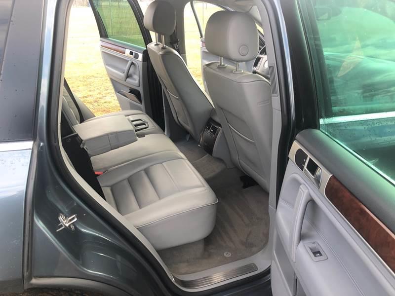 2007 Volkswagen Touareg V6 photo