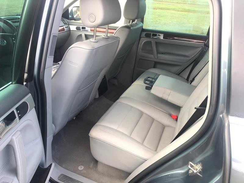 2007 Volkswagen Touareg V6 photo