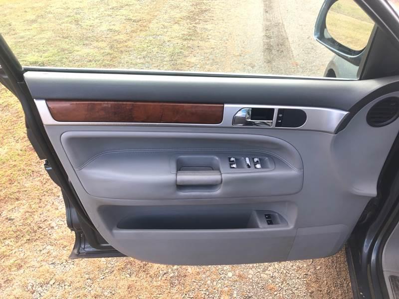 2007 Volkswagen Touareg V6 photo