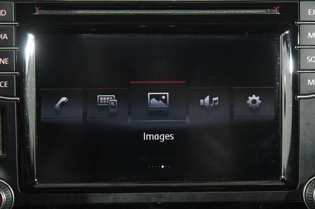 2016 Volkswagen Jetta 2.0T GLI SE photo
