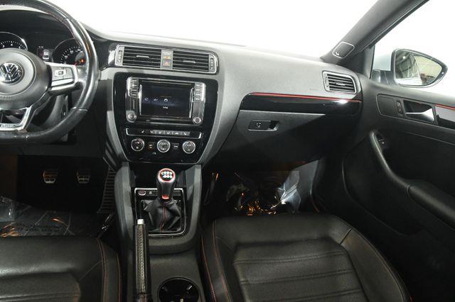 2016 Volkswagen Jetta 2.0T GLI SE photo