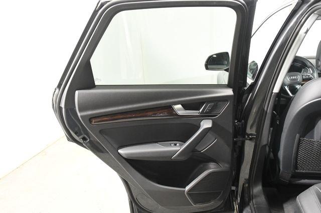 2018 Audi Q5 Tech Premium w/ Virtual Cockpi photo