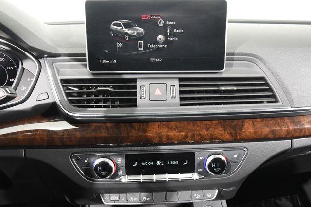 2018 Audi Q5 Tech Premium w/ Virtual Cockpi photo