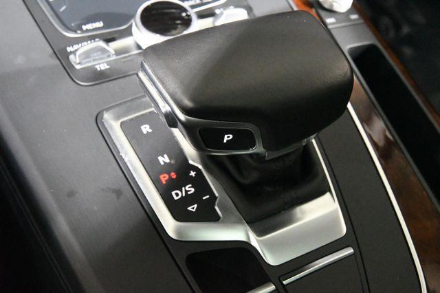 2018 Audi Q5 Tech Premium w/ Virtual Cockpi photo