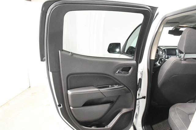 2016 GMC Canyon 4WD SLE w/ Navigation photo