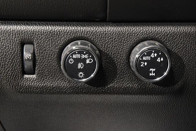 2016 GMC Canyon 4WD SLE w/ Navigation photo