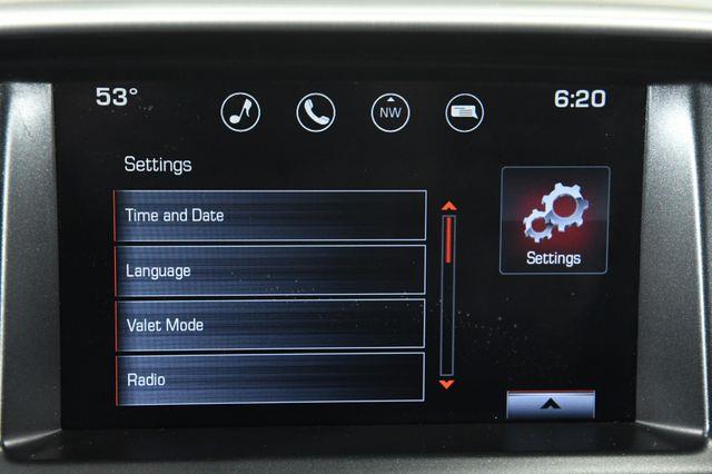 2016 GMC Canyon 4WD SLE w/ Navigation photo
