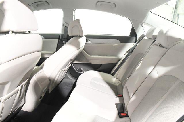 2017 Hyundai Sonata SE photo