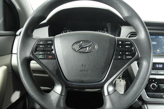 2017 Hyundai Sonata SE photo