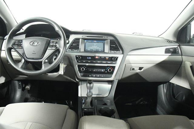 2017 Hyundai Sonata SE photo