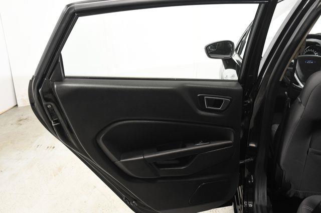 2016 Ford Fiesta SE w/ Heated Seats photo