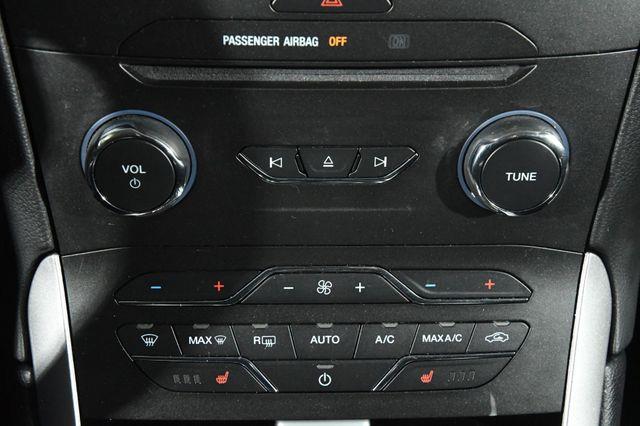 2016 Ford Edge SEL w/ Nav/ Blind Spot photo