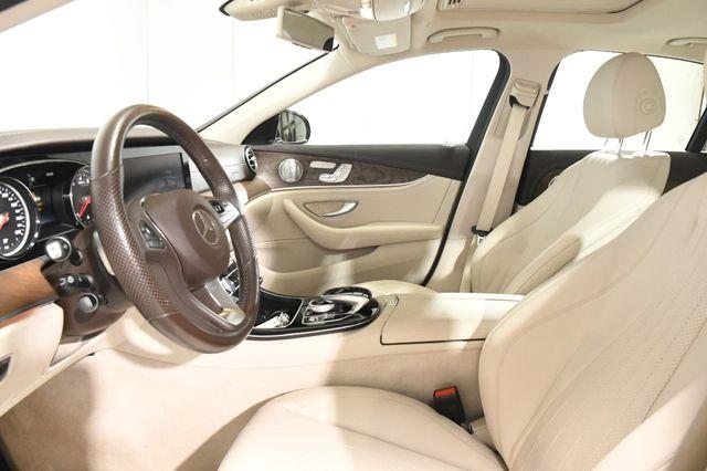 2017 Mercedes-Benz E 300 Luxury w/ Nav/ Blind Spot/ Saf photo