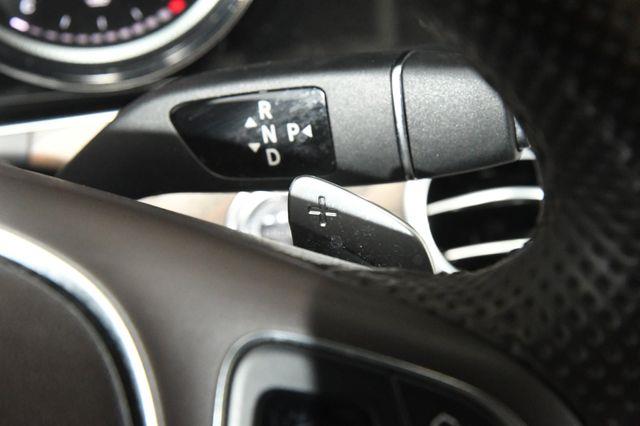 2017 Mercedes-Benz E 300 Luxury w/ Nav/ Blind Spot/ Saf photo