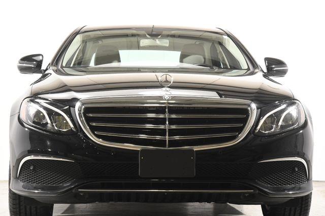 2017 Mercedes-Benz E 300 Luxury w/ Nav/ Blind Spot/ Saf photo