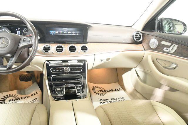2017 Mercedes-Benz E 300 Luxury w/ Nav/ Blind Spot/ Saf photo