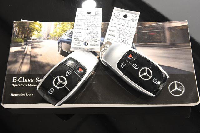 2017 Mercedes-Benz E 300 Luxury w/ Nav/ Blind Spot/ Saf photo