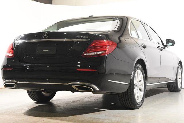 2017 Mercedes-Benz E 300 Luxury w/ Nav/ Blind Spot/ Saf photo