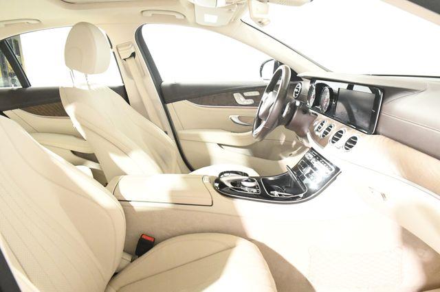 2017 Mercedes-Benz E 300 Luxury w/ Nav/ Blind Spot/ Saf photo