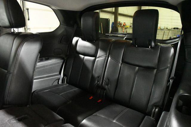 2017 Nissan Pathfinder SL photo