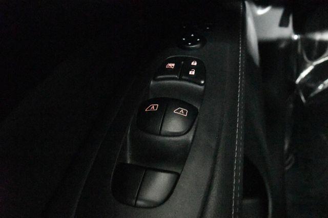 2017 Nissan Pathfinder SL photo