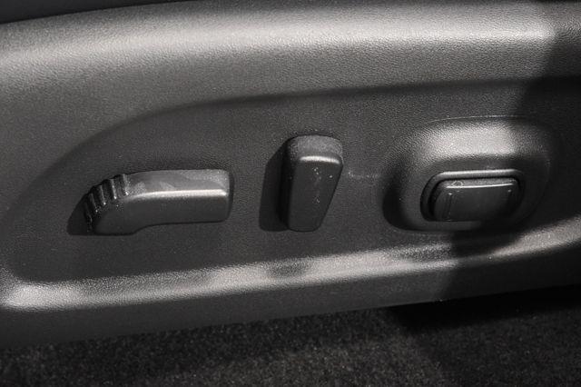 2017 Nissan Pathfinder SL photo