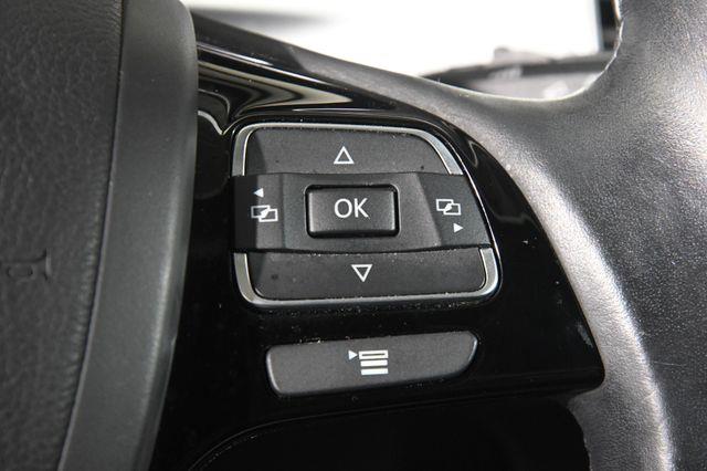 2016 Volkswagen Touareg Lux w/ Nav/ Blind Spot/ Safety photo