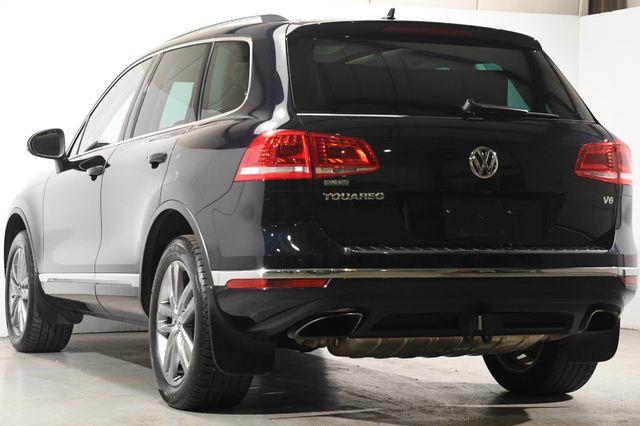 2016 Volkswagen Touareg Lux w/ Nav/ Blind Spot/ Safety photo