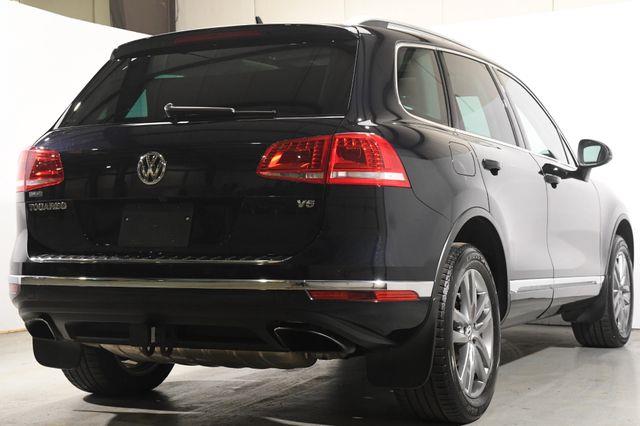 2016 Volkswagen Touareg Lux w/ Nav/ Blind Spot/ Safety photo