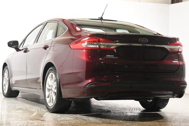 2017 Ford Fusion SE photo