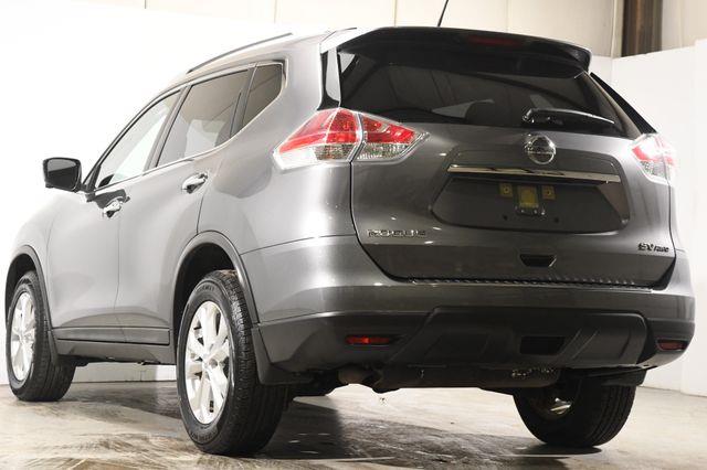 2016 Nissan Rogue SV w/ Nav / Tech1 photo