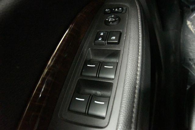 2017 Acura MDX w/Technology Pkg photo