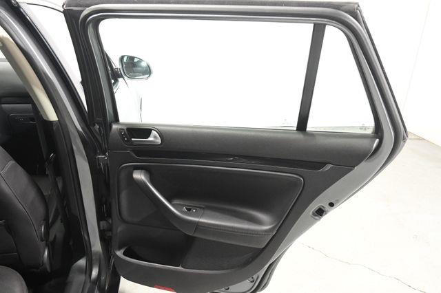 2014 Volkswagen Jetta SportWagen TDI photo