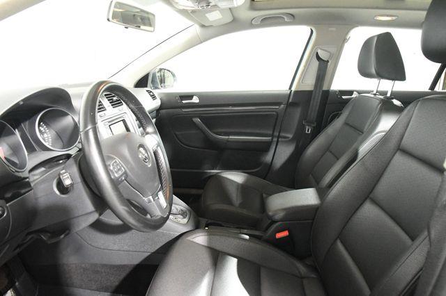 2014 Volkswagen Jetta SportWagen TDI photo