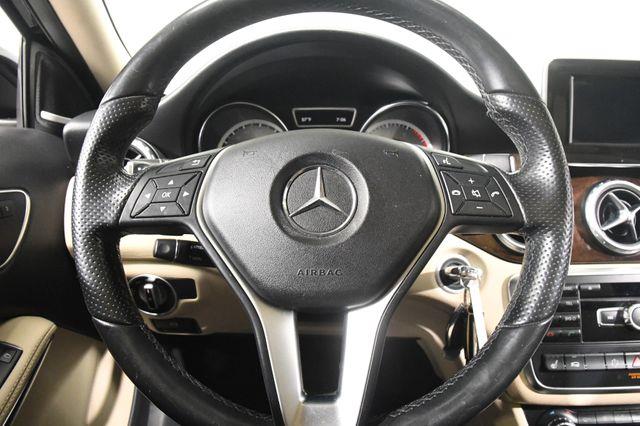 2015 Mercedes-Benz GLA-Class 4MATIC 4dr GLA 250 photo
