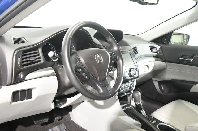 2017 Acura ILX w/Technology Plus Pkg photo