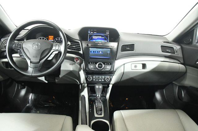 2017 Acura ILX w/Technology Plus Pkg photo