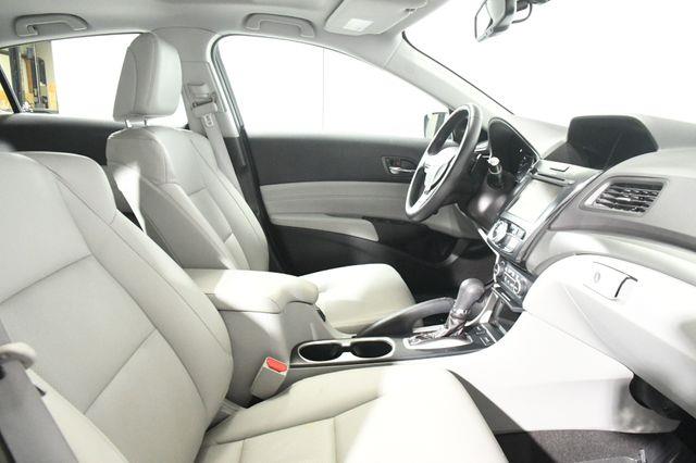 2017 Acura ILX w/Technology Plus Pkg photo