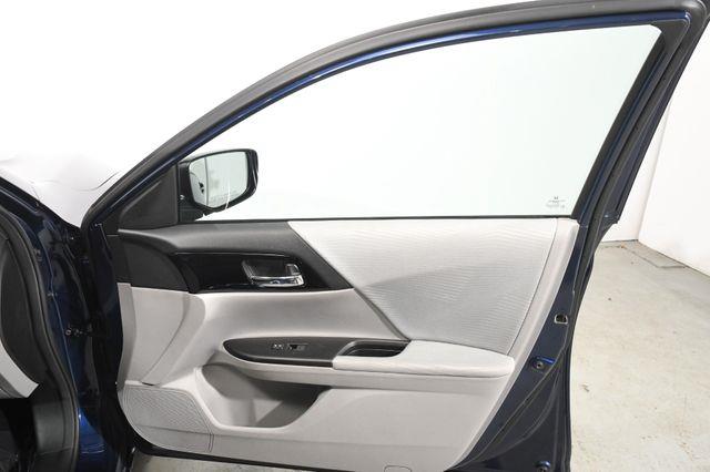 2016 Honda Accord LX photo