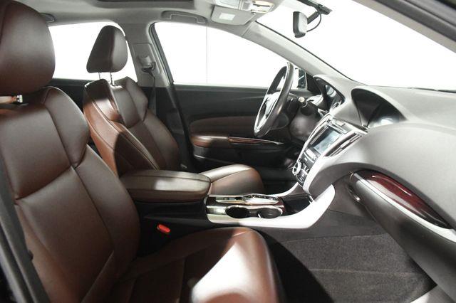 2017 Acura TLX V6 photo