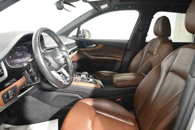 2017 Audi Q7 Premium Plus w/ Virtual Cockpi photo