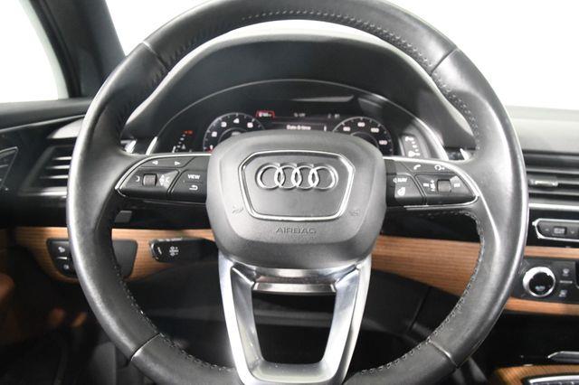 2017 Audi Q7 Premium Plus w/ Virtual Cockpi photo