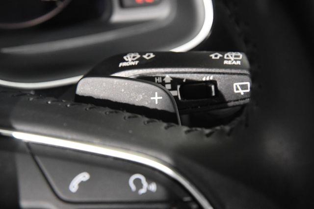 2017 Audi Q7 Premium Plus w/ Virtual Cockpi photo