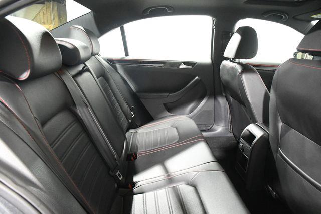 2017 Volkswagen Jetta GLI photo