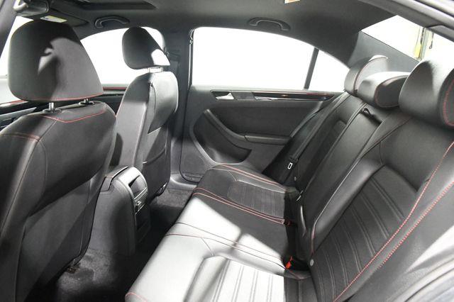 2017 Volkswagen Jetta GLI photo